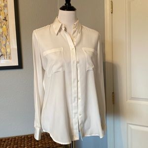 Crepe blouse. Size M.